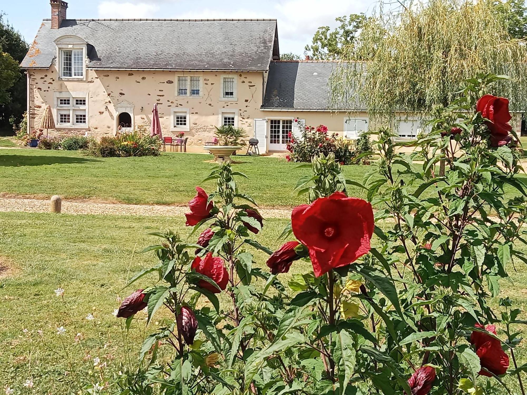 La Haye Georget Bed & Breakfast Feneu Екстериор снимка